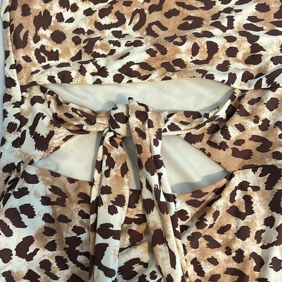 Strapless aerie cheetah bathing suit - Picture 2 of 4